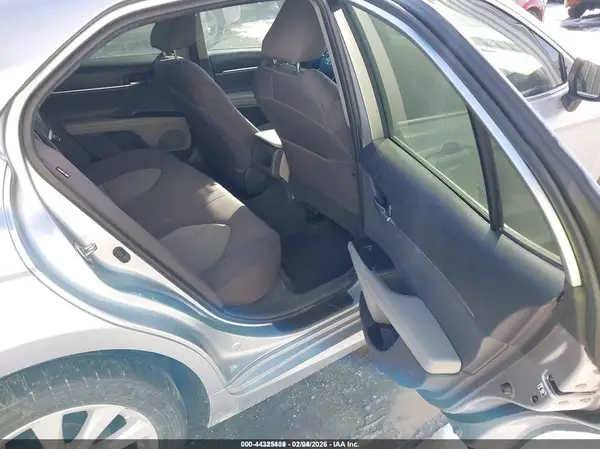 4T1B11HK1KU264403 2019 TOYOTA CAMRY - Image 8