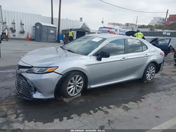 4T1B11HK1KU268337 2019 TOYOTA CAMRY - Image 2