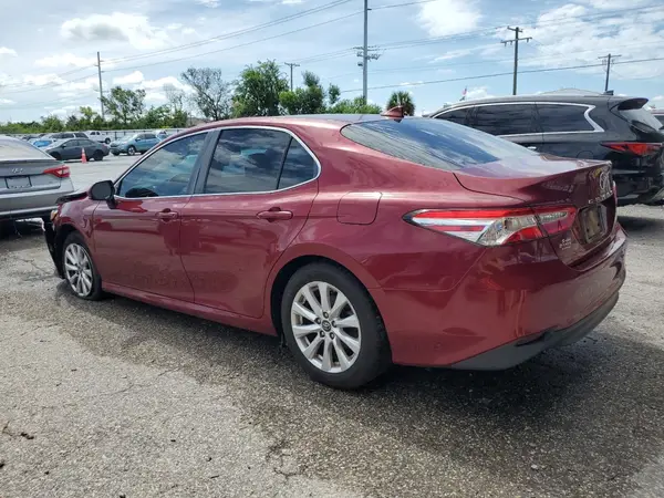 4T1B11HK1KU268628 2019 TOYOTA CAMRY - Image 2