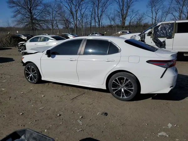 4T1B11HK1KU268726 2019 TOYOTA CAMRY - Image 2