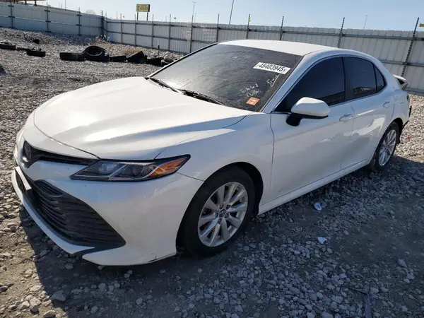 4T1B11HK1KU269228 2019 TOYOTA CAMRY - Image 1