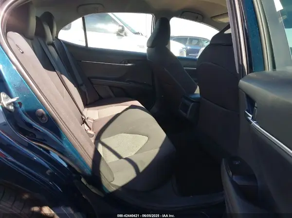 4T1B11HK1KU270234 2019 TOYOTA CAMRY - Image 8