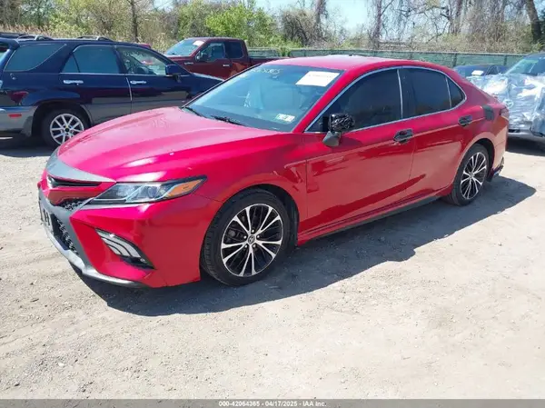 4T1B11HK1KU276518 2019 TOYOTA CAMRY - Image 2