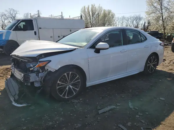 4T1B11HK1KU276924 2019 TOYOTA CAMRY - Image 1