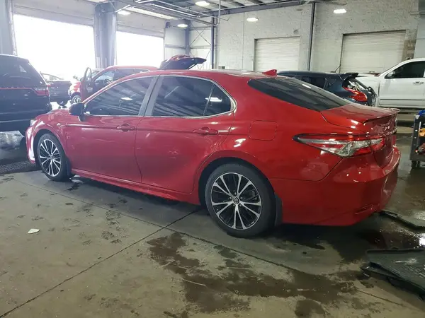 4T1B11HK1KU283324 2019 TOYOTA CAMRY - Image 2