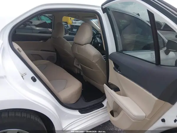 4T1B11HK1KU288569 2019 TOYOTA CAMRY - Image 8