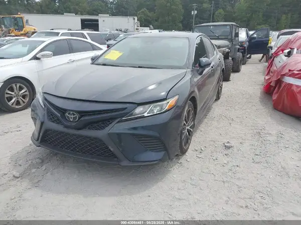 4T1B11HK1KU289995 2019 TOYOTA CAMRY - Image 2