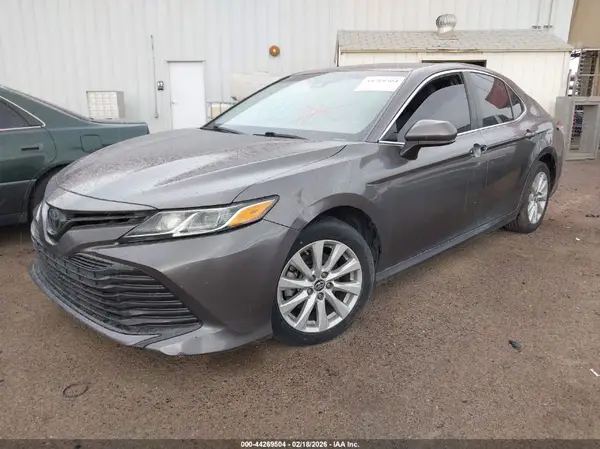 4T1B11HK1KU291021 2019 TOYOTA CAMRY - Image 2