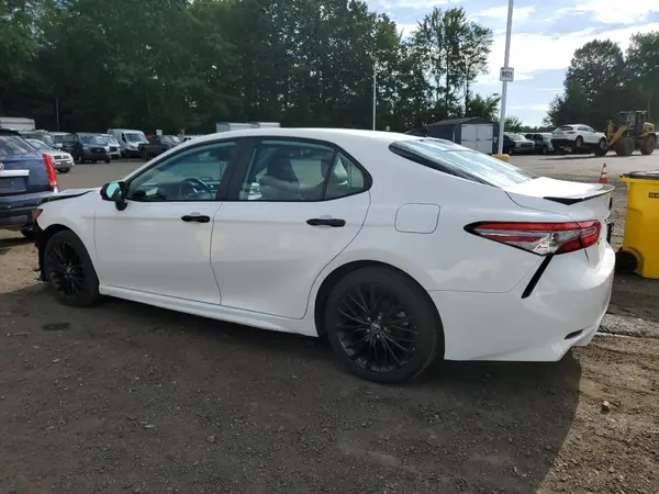 4T1B11HK1KU292069 2019 TOYOTA CAMRY - Image 2