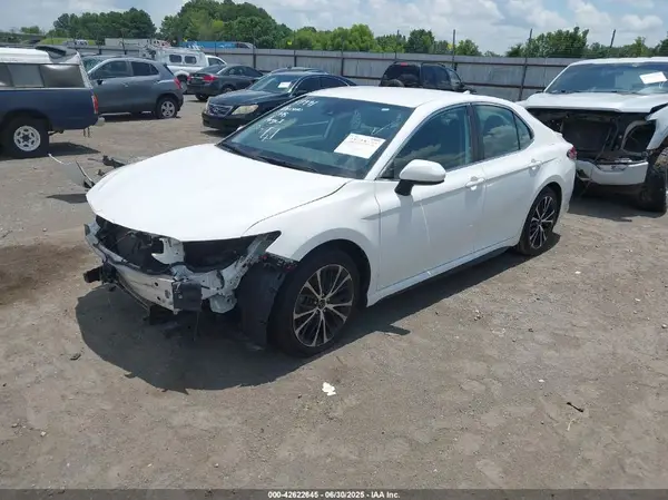 4T1B11HK1KU294047 2019 TOYOTA CAMRY - Image 2
