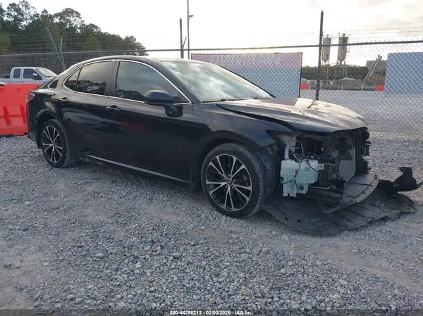 4T1B11HK1KU294470 2019 TOYOTA CAMRY - Image 1