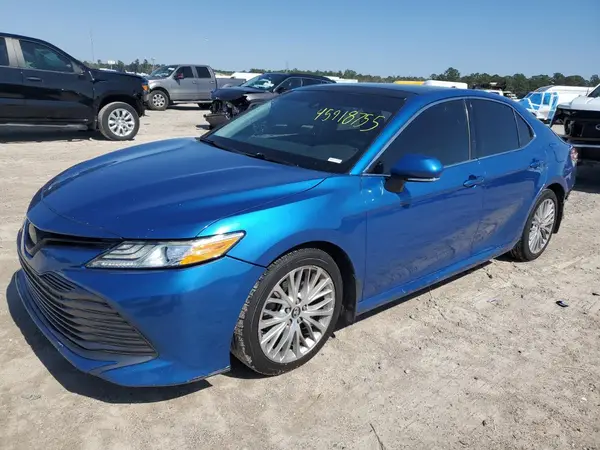 4T1B11HK1KU295019 2019 TOYOTA CAMRY - Image 1