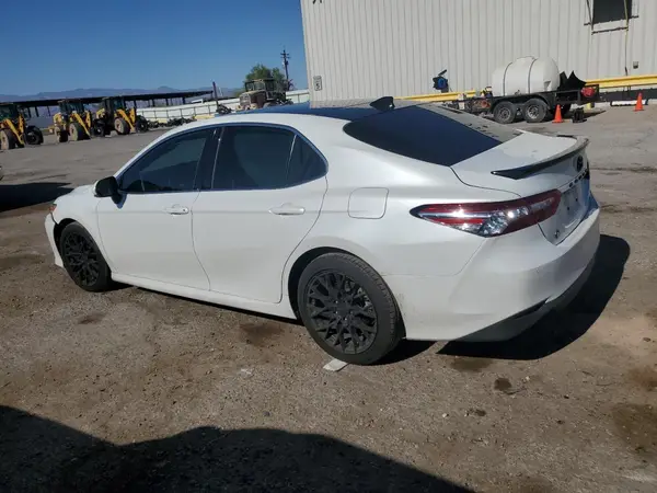 4T1B11HK1KU683917 2019 TOYOTA CAMRY - Image 2