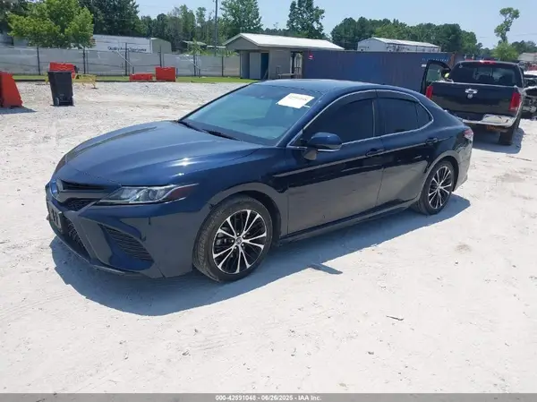 4T1B11HK1KU684386 2019 TOYOTA CAMRY - Image 2