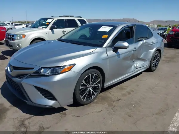 4T1B11HK1KU685506 2019 TOYOTA CAMRY - Image 2