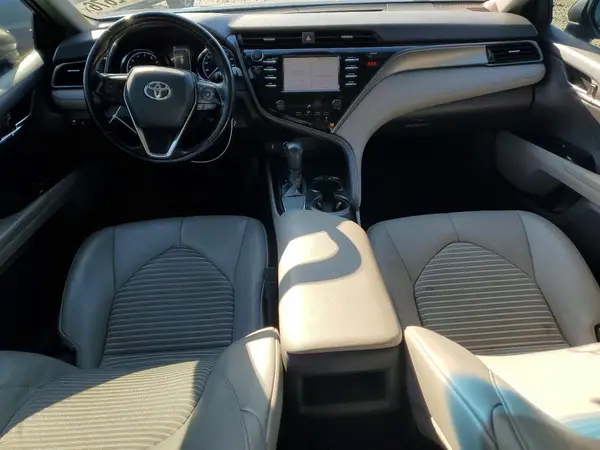 4T1B11HK1KU685666 2019 TOYOTA CAMRY - Image 8