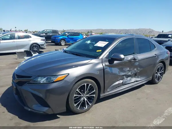 4T1B11HK1KU687479 2019 TOYOTA CAMRY - Image 2