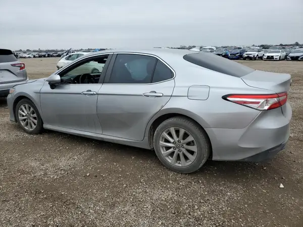 4T1B11HK1KU692911 2019 TOYOTA CAMRY - Image 2