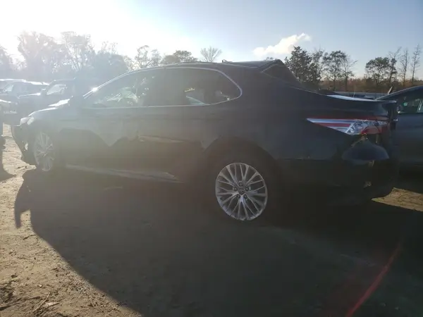 4T1B11HK1KU694612 2019 TOYOTA CAMRY - Image 2