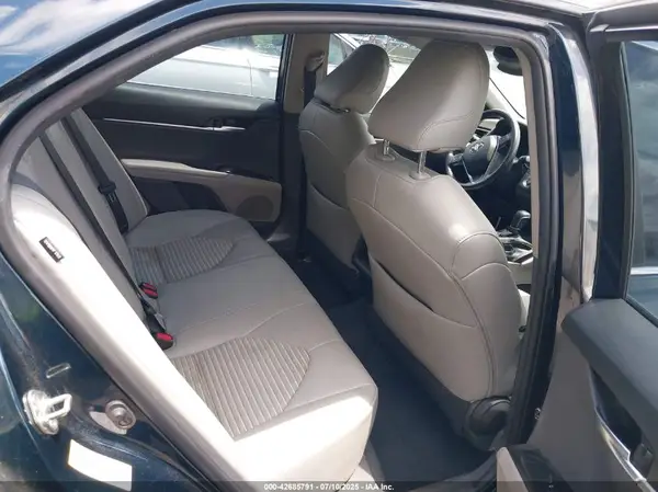 4T1B11HK1KU697297 2019 TOYOTA CAMRY - Image 8