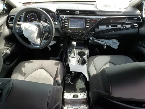 4T1B11HK1KU697302 2019 TOYOTA CAMRY - Image 8