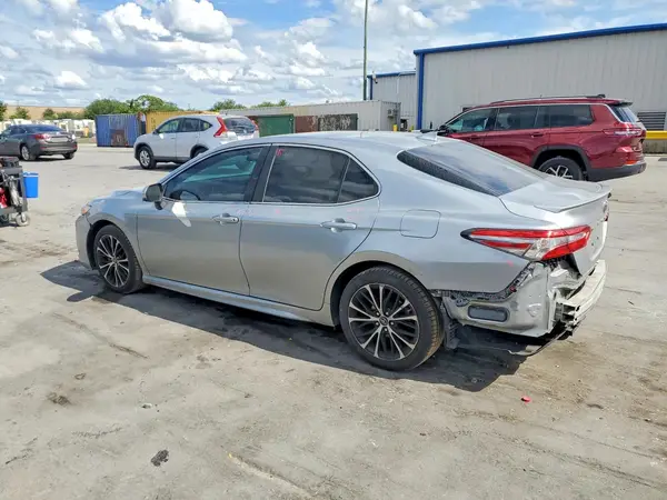 4T1B11HK1KU699180 2019 TOYOTA CAMRY - Image 2