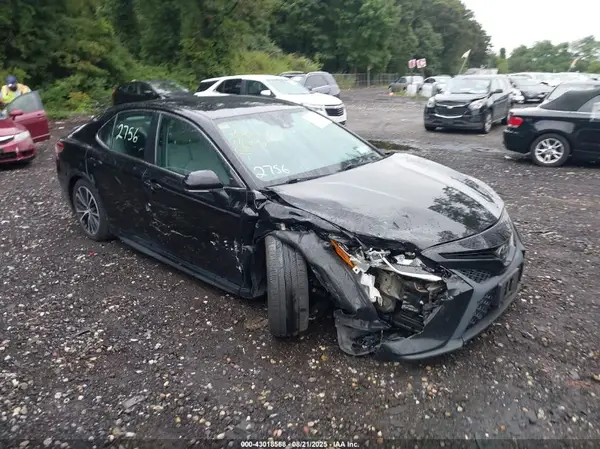 4T1B11HK1KU699695 2019 TOYOTA CAMRY - Image 1