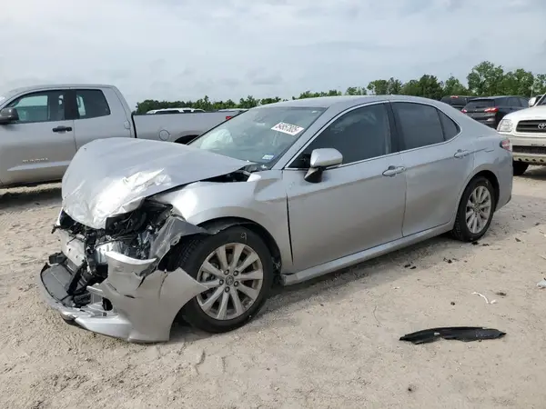 4T1B11HK1KU701302 2019 TOYOTA CAMRY - Image 1