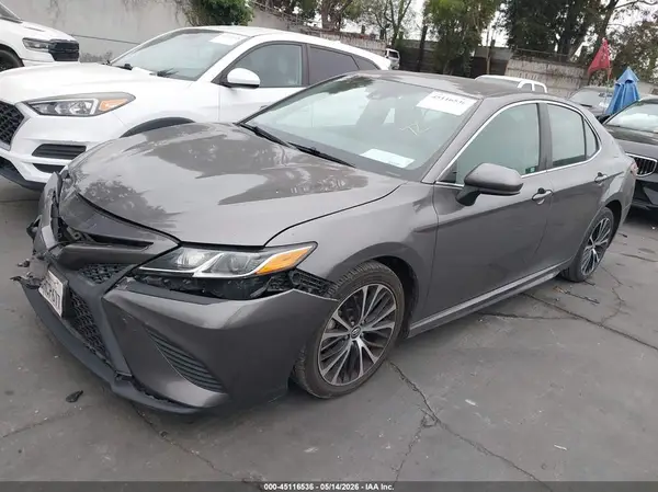 4T1B11HK1KU701994 2019 TOYOTA CAMRY - Image 2