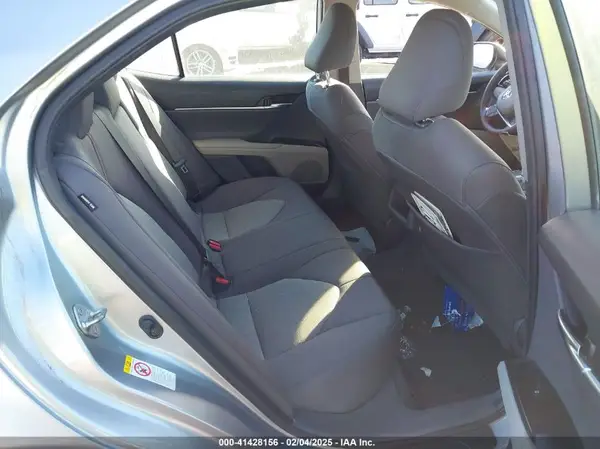 4T1B11HK1KU702188 2019 TOYOTA CAMRY - Image 8