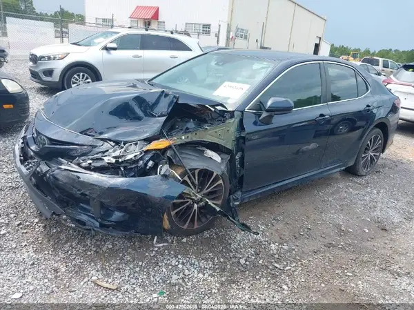 4T1B11HK1KU703633 2019 TOYOTA CAMRY - Image 2