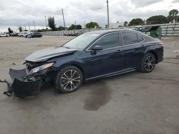 4T1B11HK1KU704202 2019 TOYOTA CAMRY - Image 1