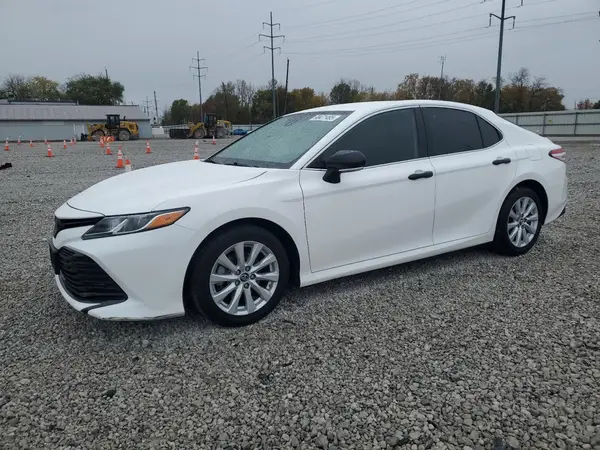 4T1B11HK1KU707889 2019 TOYOTA CAMRY - Image 1
