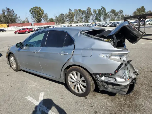 4T1B11HK1KU708301 2019 TOYOTA CAMRY - Image 2
