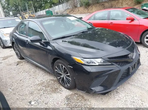 4T1B11HK1KU708315 2019 TOYOTA CAMRY - Image 1
