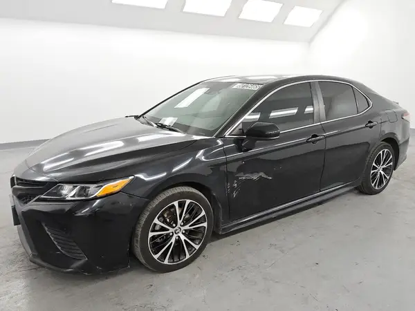 4T1B11HK1KU711327 2019 TOYOTA CAMRY - Image 1