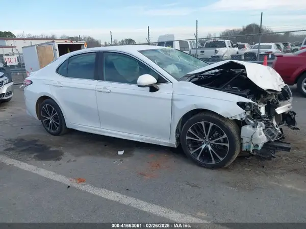 4T1B11HK1KU711599 2019 TOYOTA CAMRY - Image 1