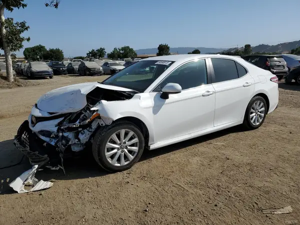 4T1B11HK1KU711697 2019 TOYOTA CAMRY - Image 1