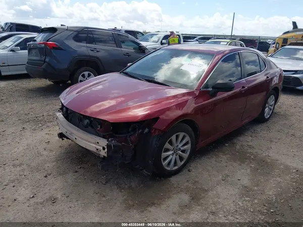 4T1B11HK1KU714308 2019 TOYOTA CAMRY - Image 2