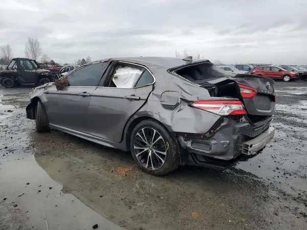4T1B11HK1KU715085 2019 TOYOTA CAMRY - Image 2