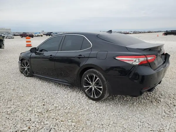 4T1B11HK1KU715491 2019 TOYOTA CAMRY - Image 2