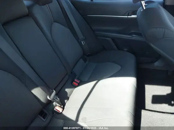 4T1B11HK1KU715667 2019 TOYOTA CAMRY - Image 8