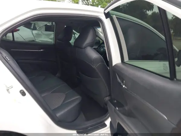 4T1B11HK1KU716592 2019 TOYOTA CAMRY - Image 8