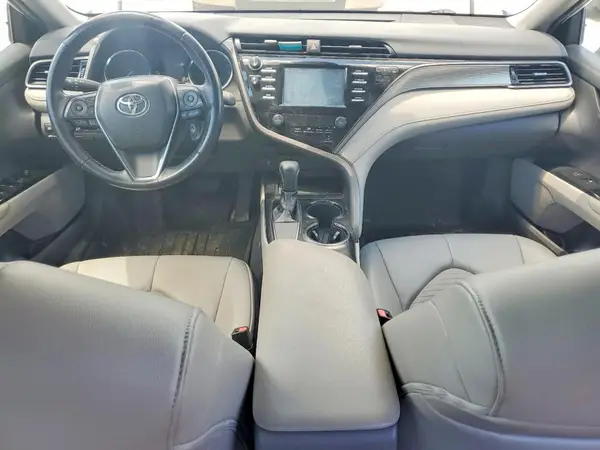 4T1B11HK1KU717502 2019 TOYOTA CAMRY - Image 8