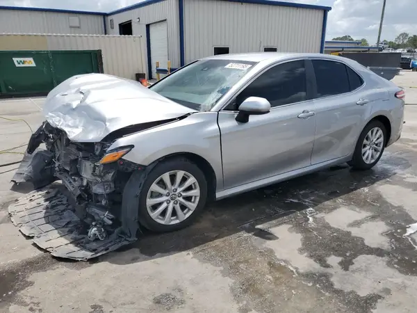 4T1B11HK1KU718150 2019 TOYOTA CAMRY - Image 1