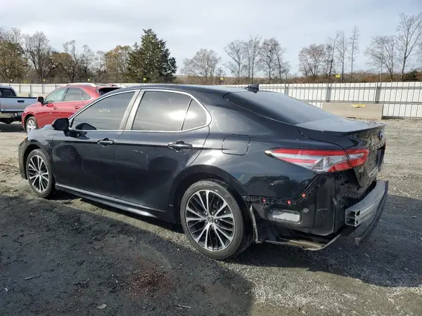 4T1B11HK1KU719461 2019 TOYOTA CAMRY - Image 2