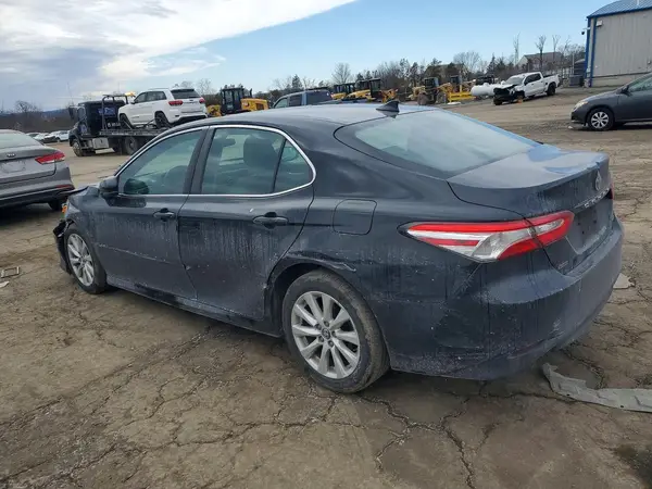 4T1B11HK1KU719606 2019 TOYOTA CAMRY - Image 2