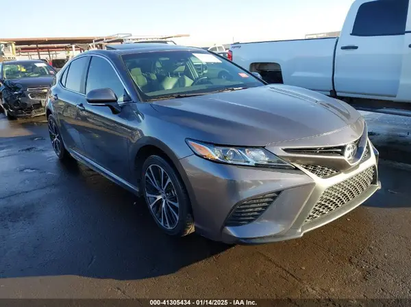4T1B11HK1KU721176 2019 TOYOTA CAMRY - Image 1