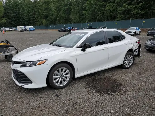 4T1B11HK1KU726832 2019 TOYOTA CAMRY - Image 1
