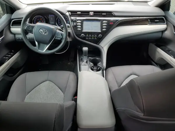 4T1B11HK1KU726832 2019 TOYOTA CAMRY - Image 8